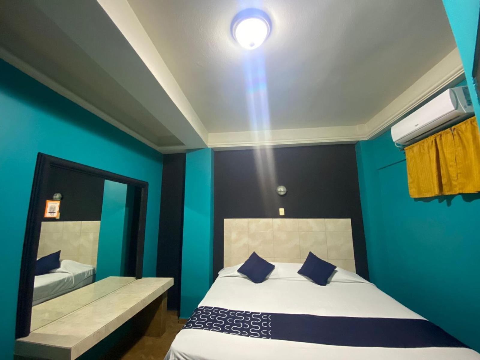 Hotel Torre Monterrey Zewnętrze zdjęcie